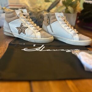 Vintage Havana women’s Sz 8.5 hi-top